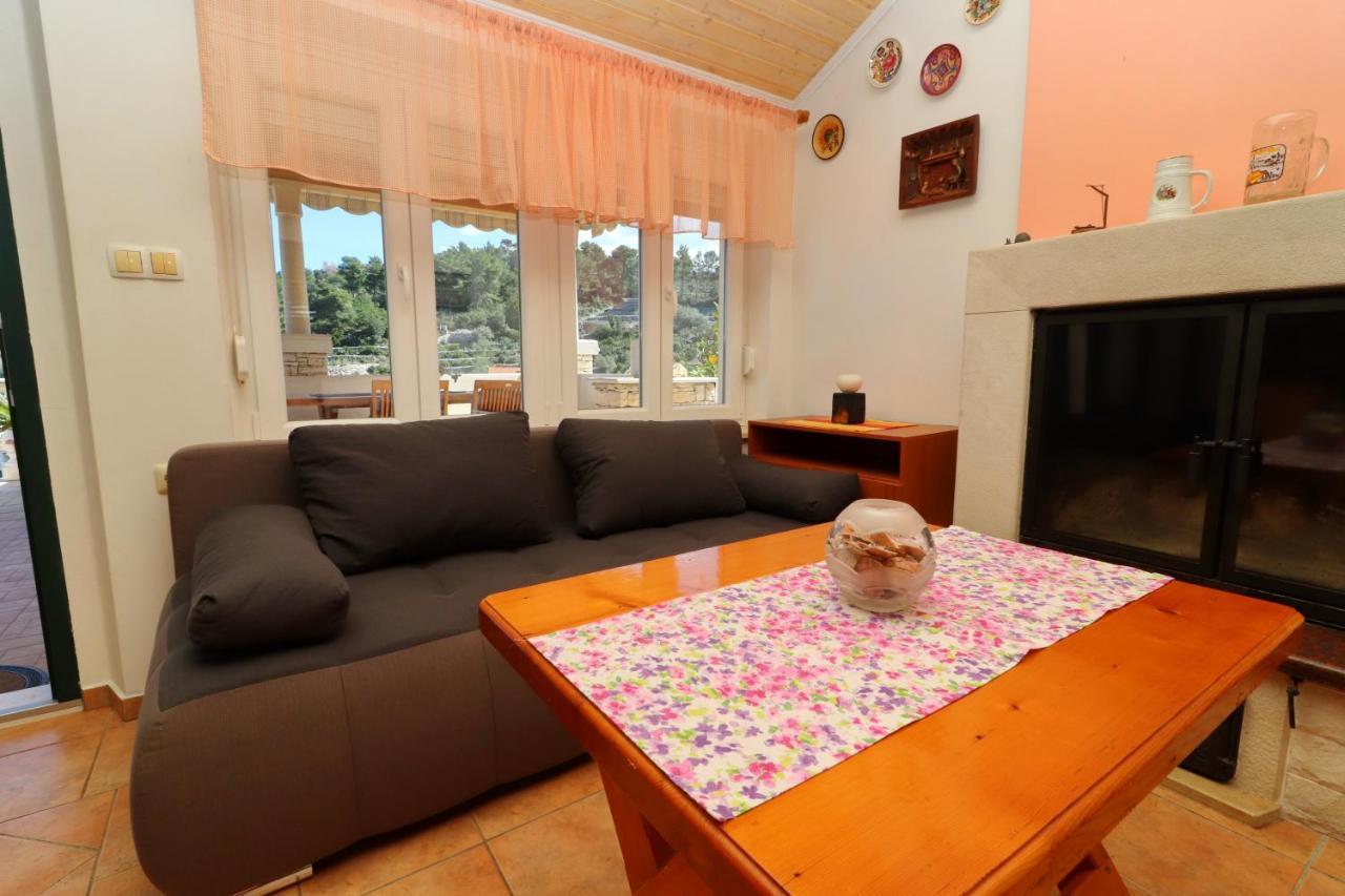 ヴェラ・ルカ Stone House Horizontヴィラ エクステリア 写真